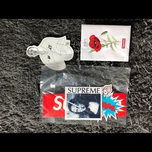 SUPREME STICKER LOT + Poppy seeds